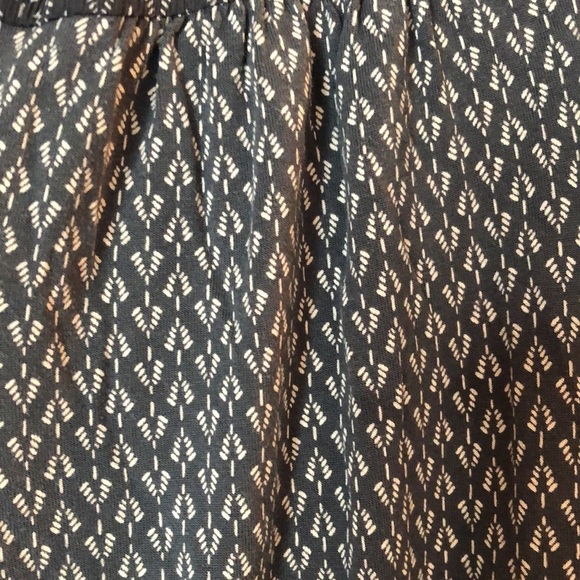 LOFT Shirt 3/4 Length Sleeves Size XS Printed Stretchy Sheer like Sleeves - Picture 5 of 11